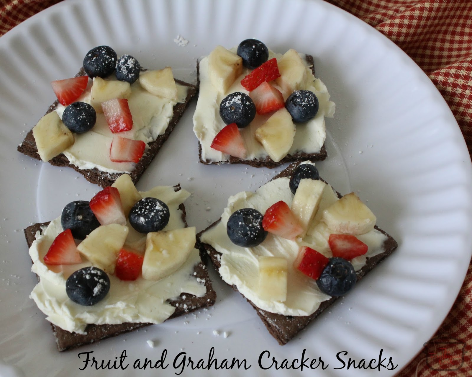 15-Minute Fruit and Graham Cracker Snacks: Delicious Delight!