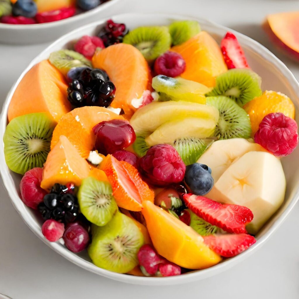 What Can I Eat With a Winter Fruit Salad?